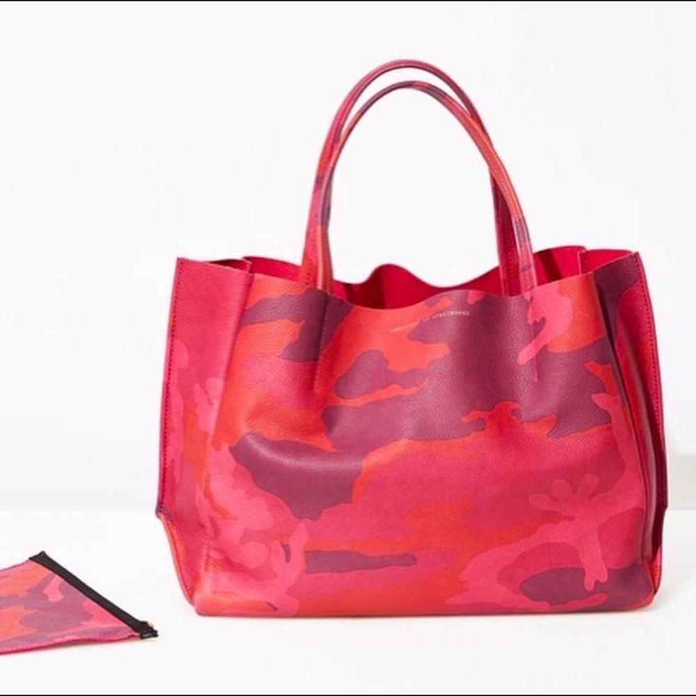 Ampersand As Apostrophe large tote
